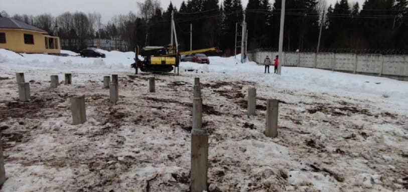 Фундамент на забивных ЖБ сваях